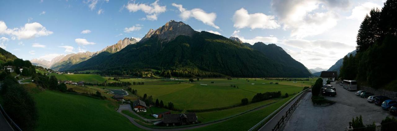 Hotel Kranebitt Val di Vizze Extérieur photo