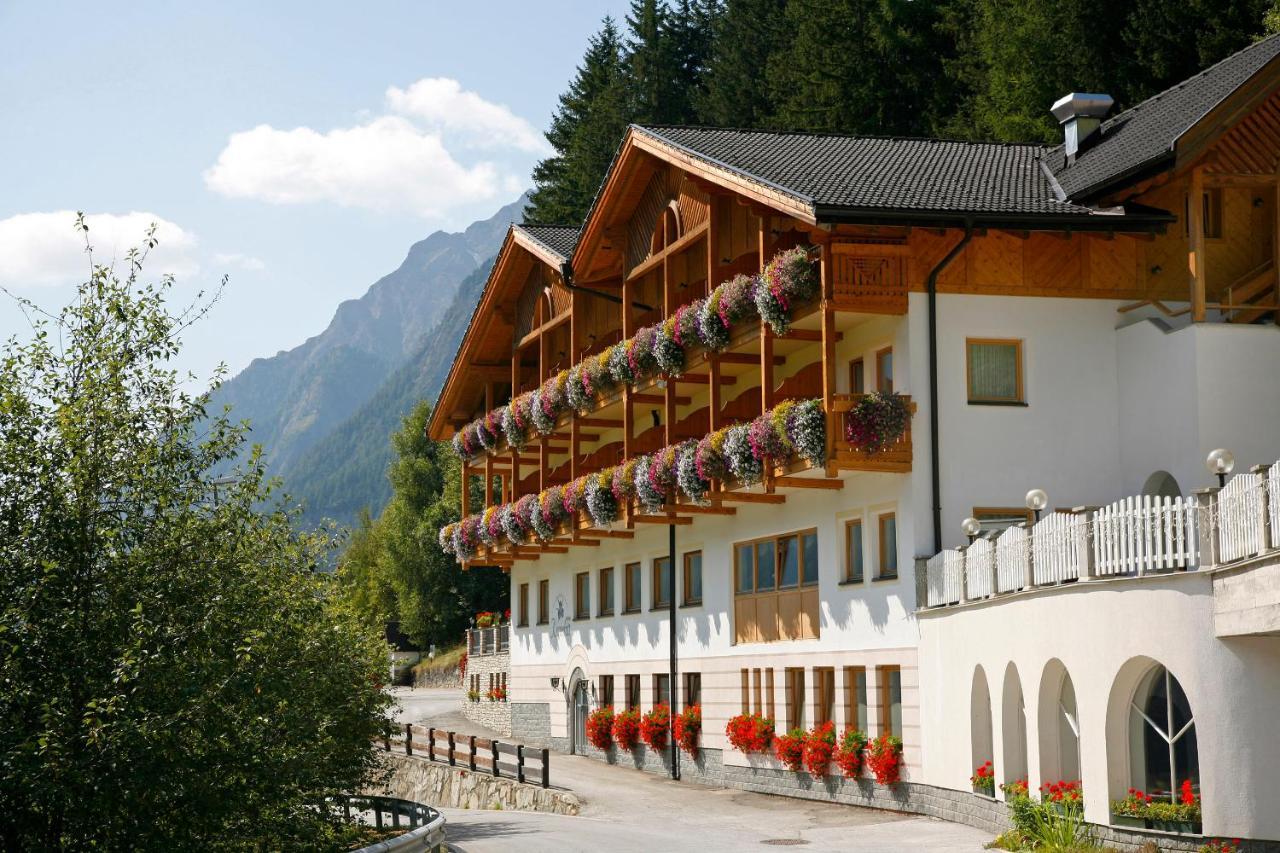 Hotel Kranebitt Val di Vizze Extérieur photo